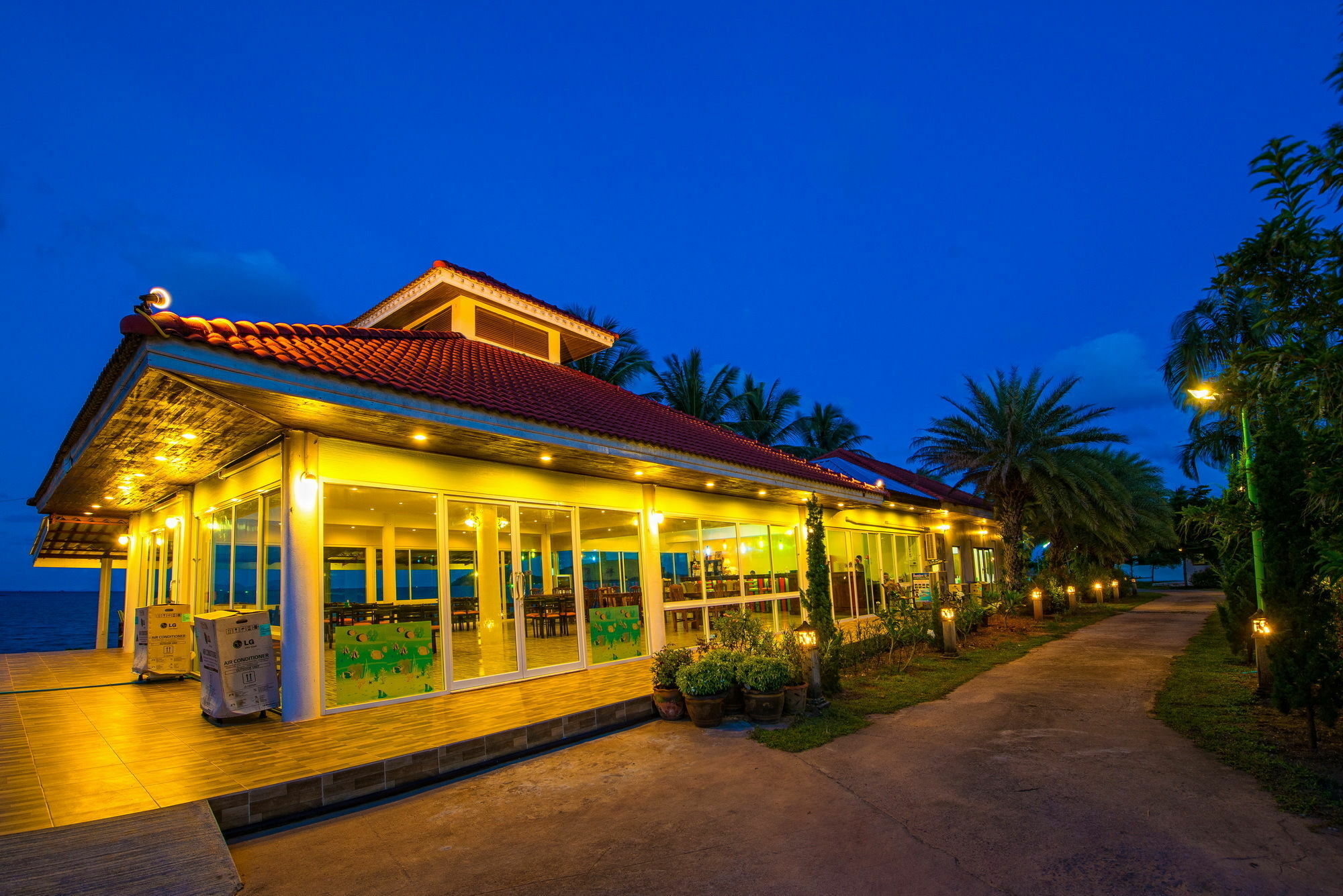 Star Light Beach Resort And Restaurant Chumphon Zewnętrze zdjęcie
